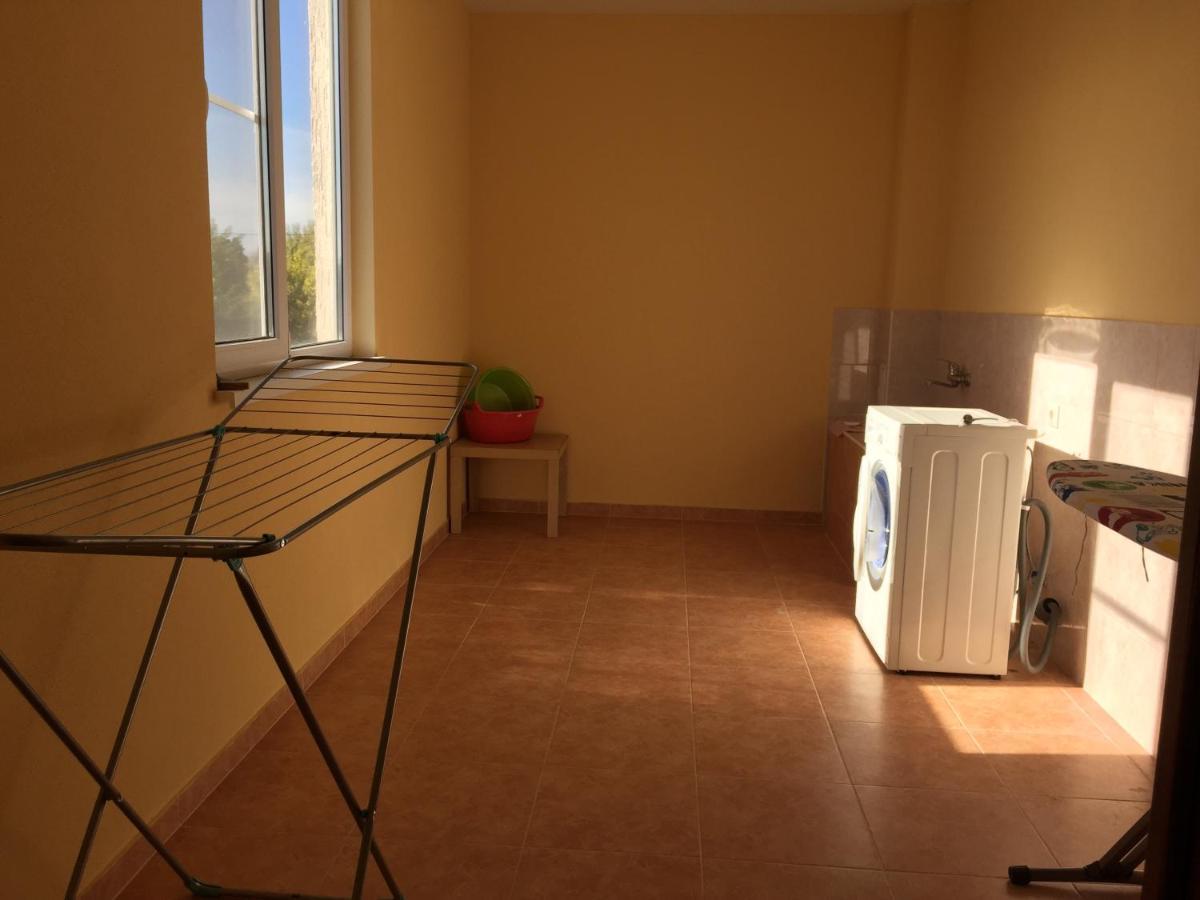 Solomon Hotel Alakhadze Екстериор снимка
